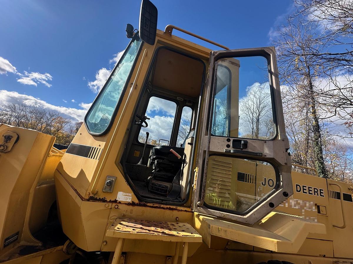 Used 1994 DEERE 444E