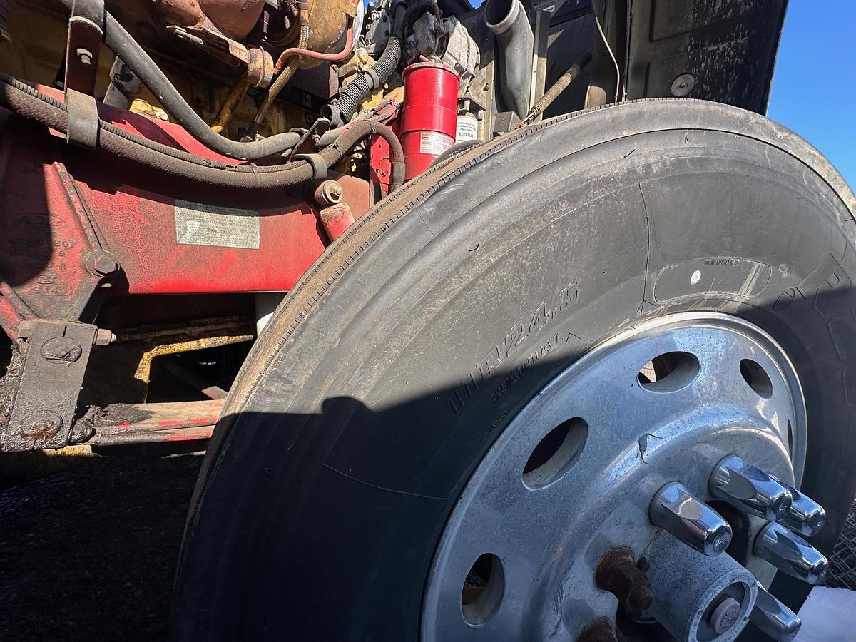 Used 1997 PETERBILT 389