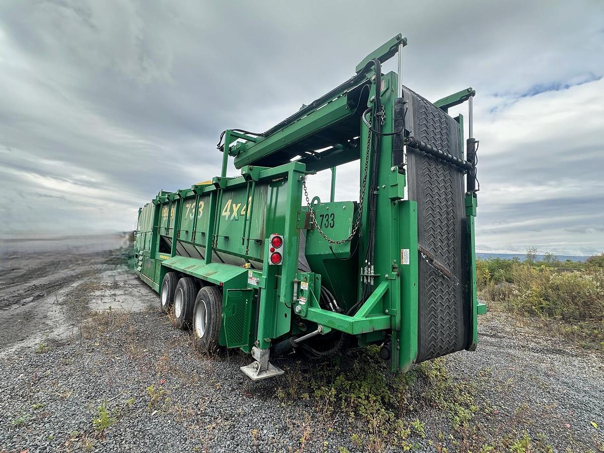 Used 2019 MCCLOSKEY 733RE