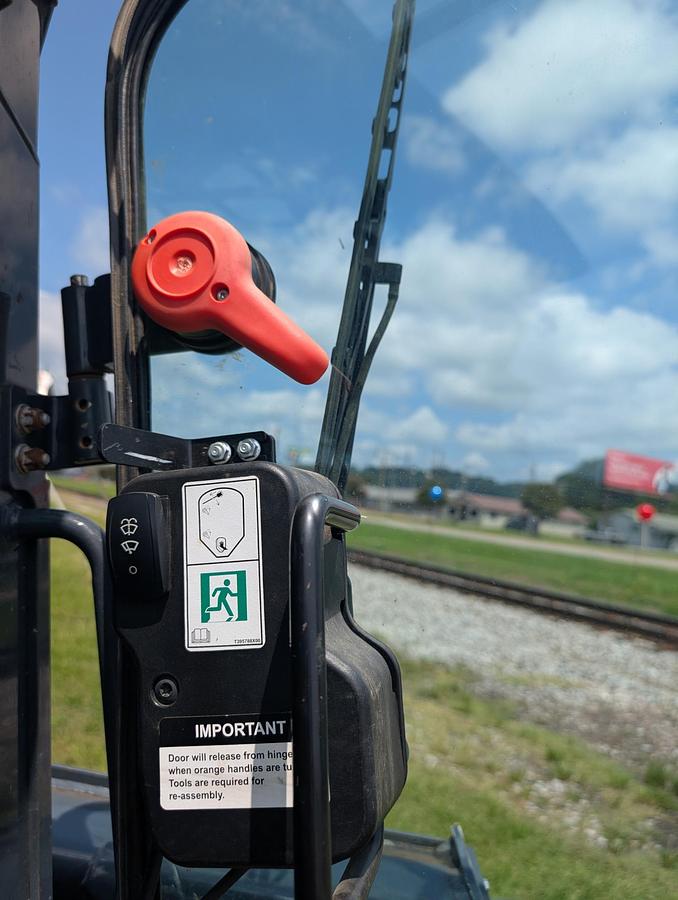 Used 2020 DEERE 325G