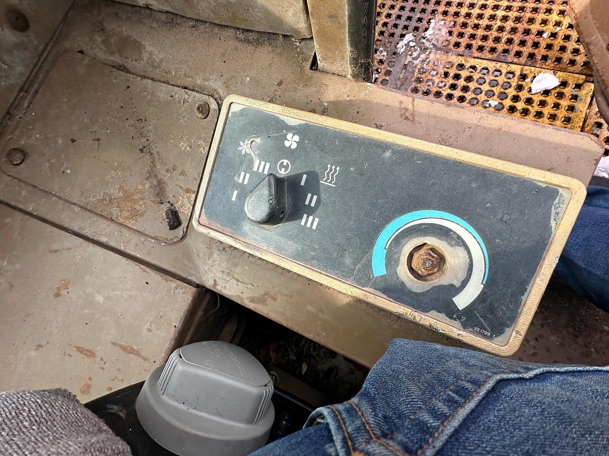 Used 1990 CATERPILLAR 966F