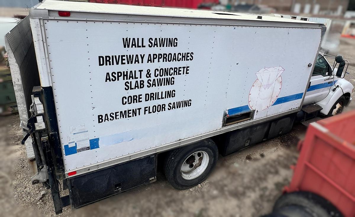 Used 2004 FORD F650 SD