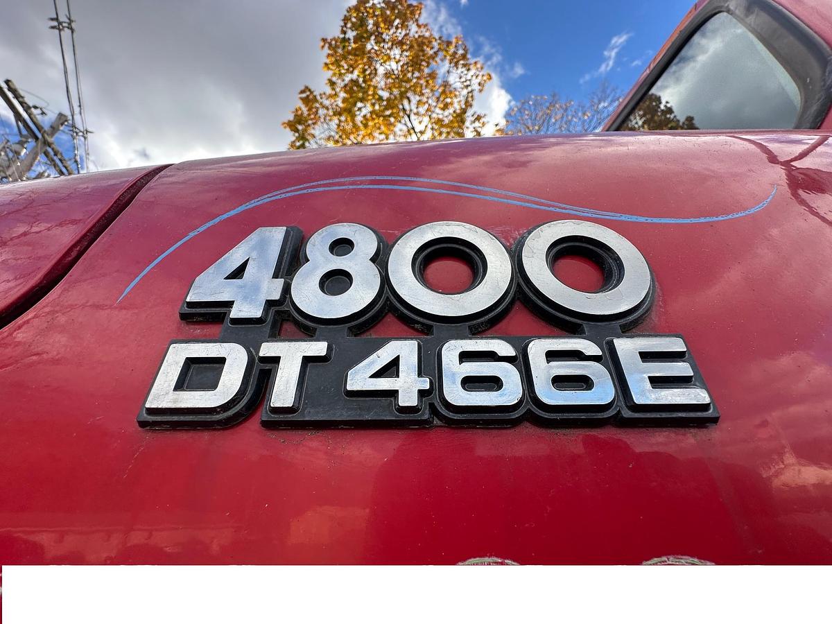 Used INTERNATIONAL 4800