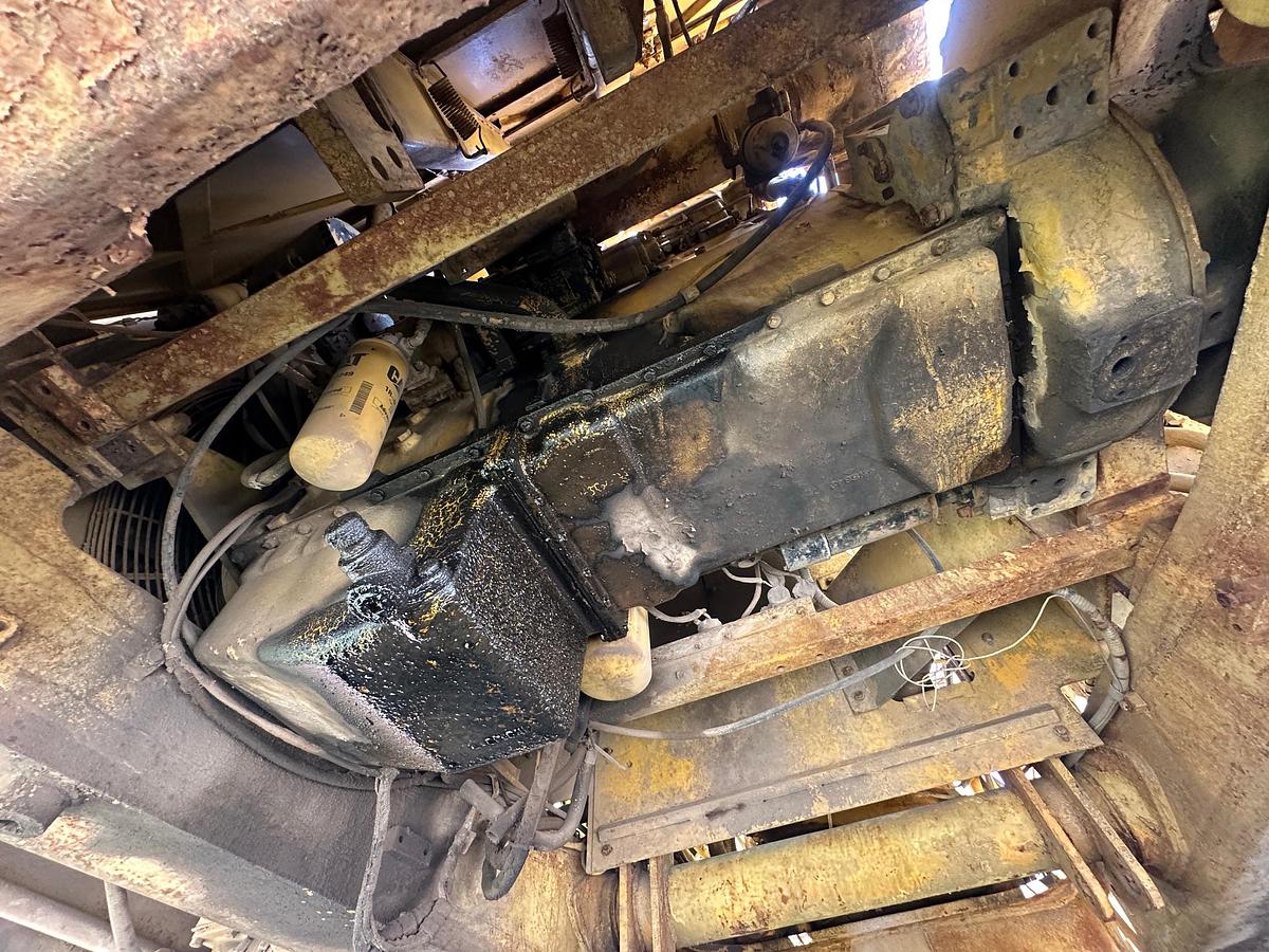 Used 1983 CATERPILLAR 245