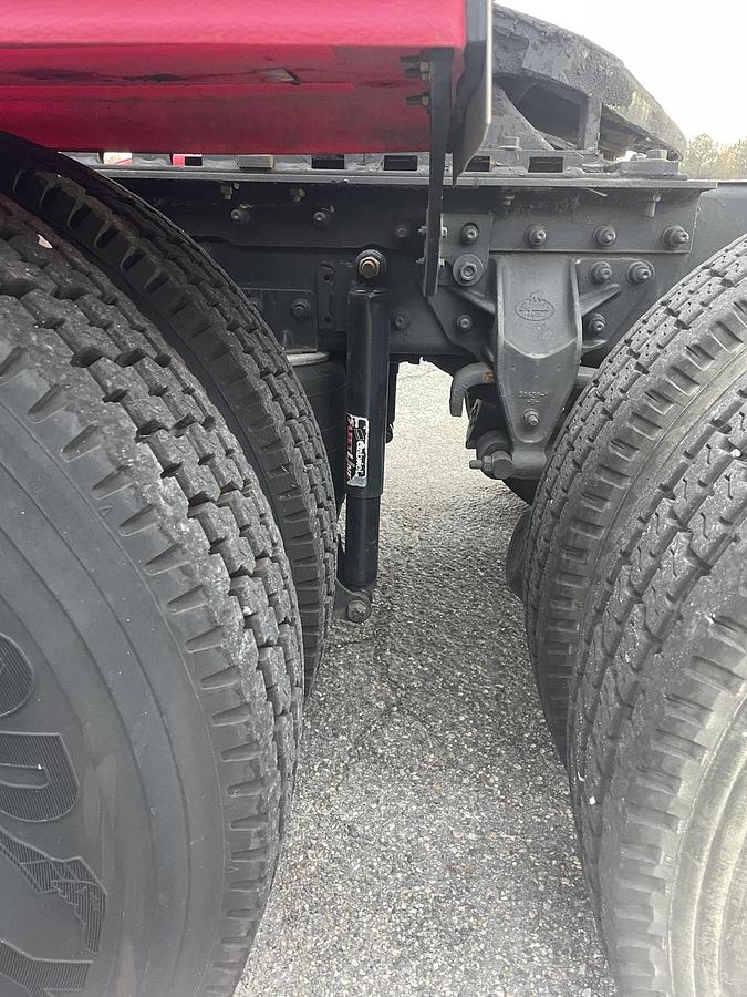 Used 2001 MACK CHU613