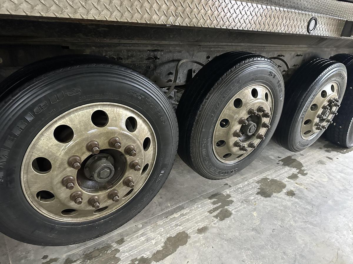 Used 2018 MACK Granite GU713