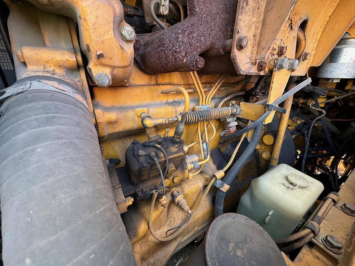 Used 1992 DEERE 444E