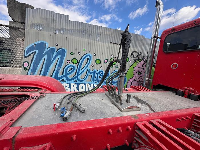 Used 2008 PETERBILT 389