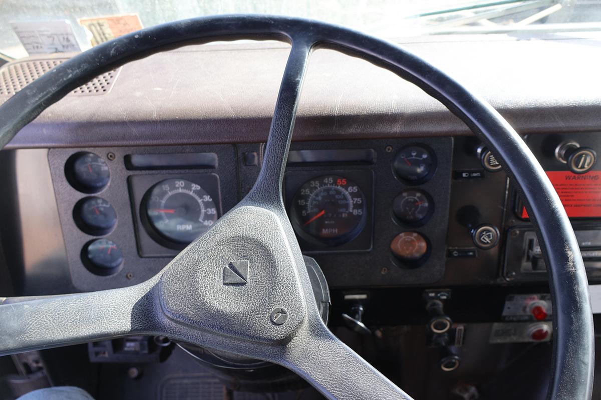 Used 1988 INTERNATIONAL 1954