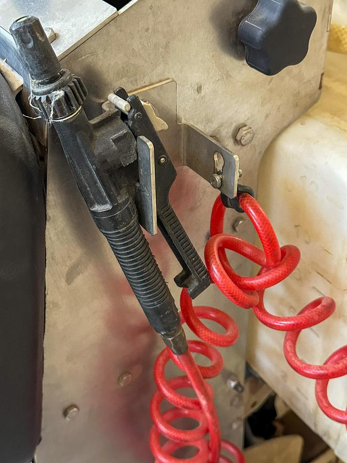 Used 2018 FERRIS MOWERS Spreader/Sprayer