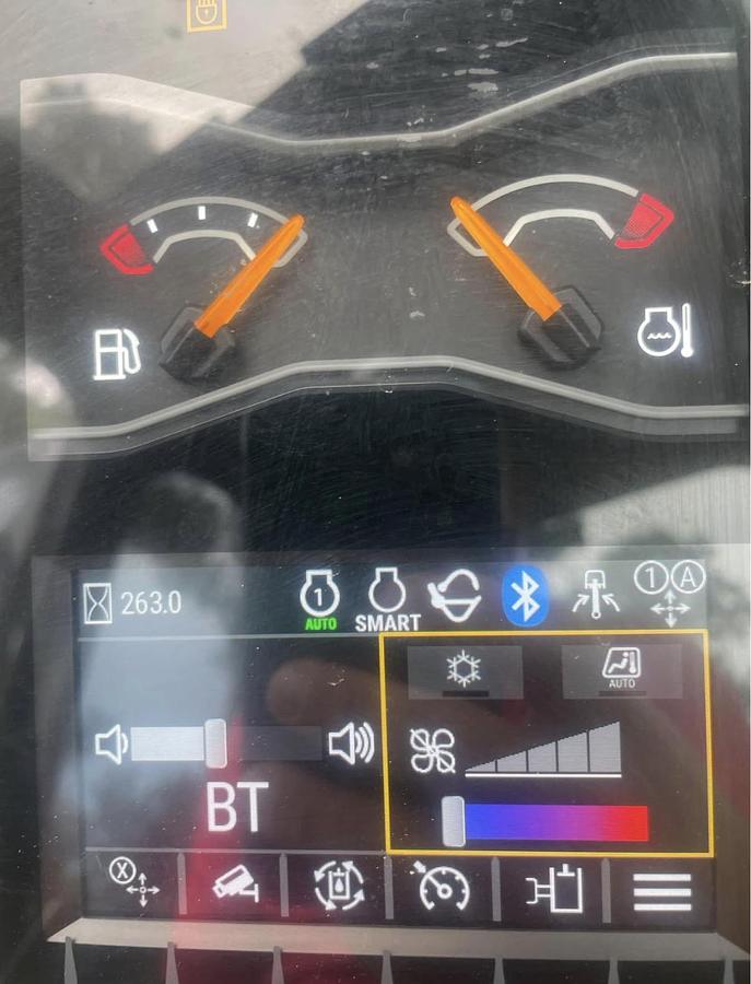 Used 2024 CATERPILLAR 304