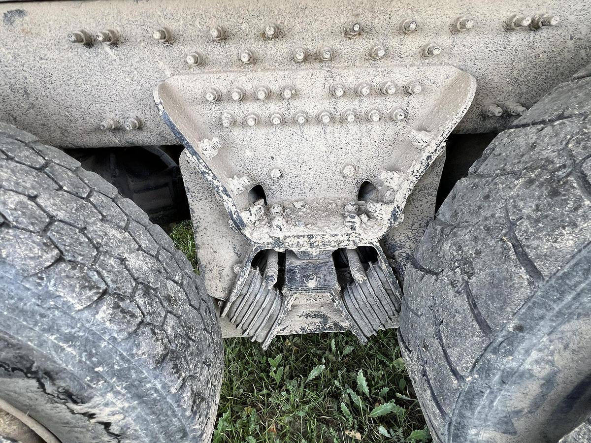 Used 2005 MACK CV713 Granite Dump Truck