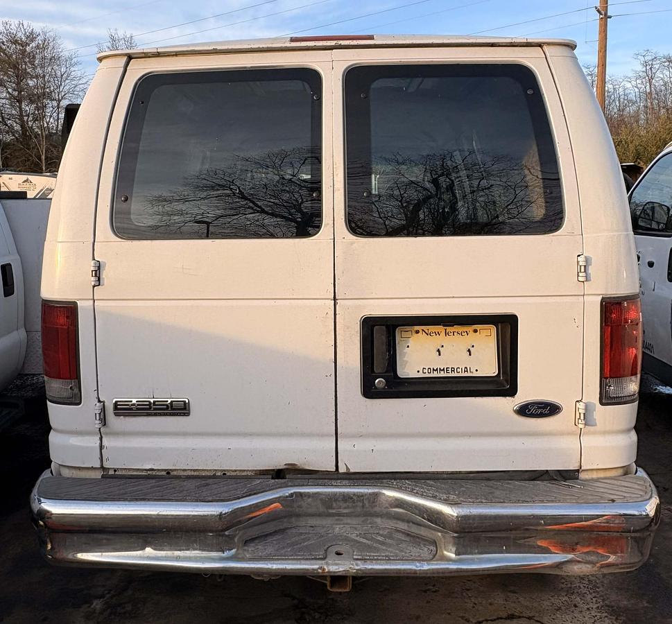 Used 2007 FORD E-350