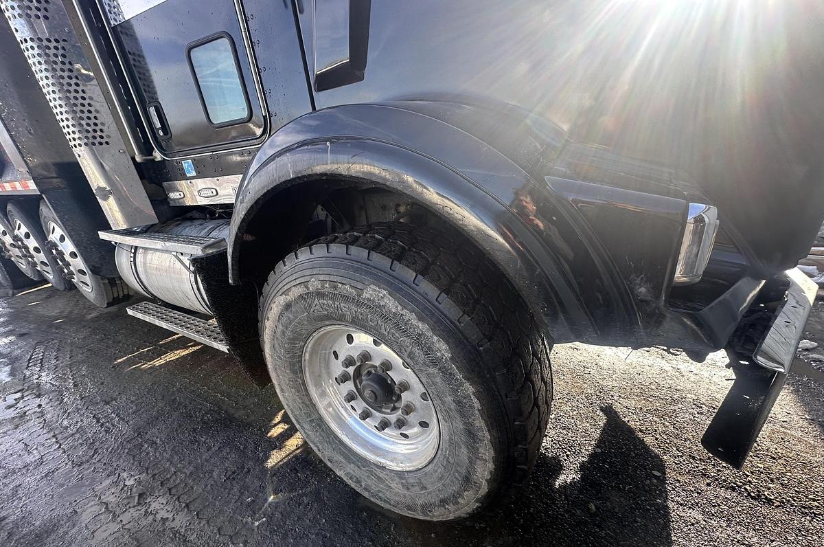 Used 2006 KENWORTH T800