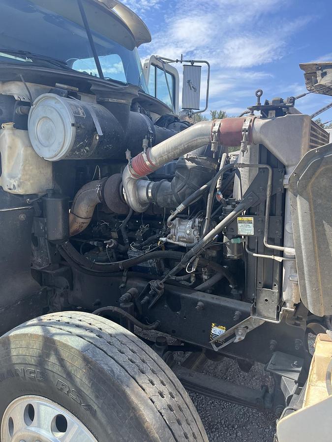 Used 1999 MACK CH-613