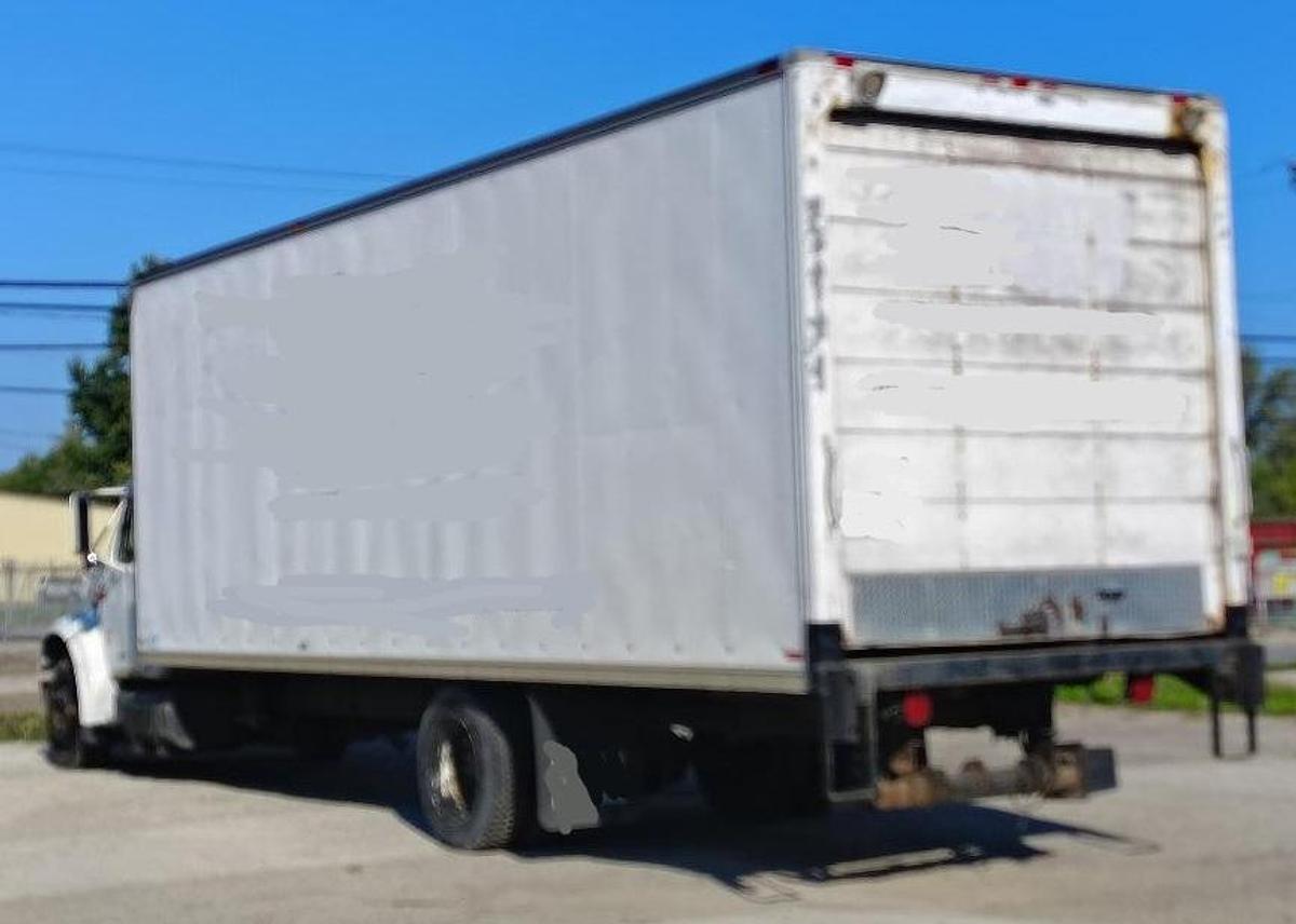 Used 1999 INTERNATIONAL 4700 Low Profile T444E