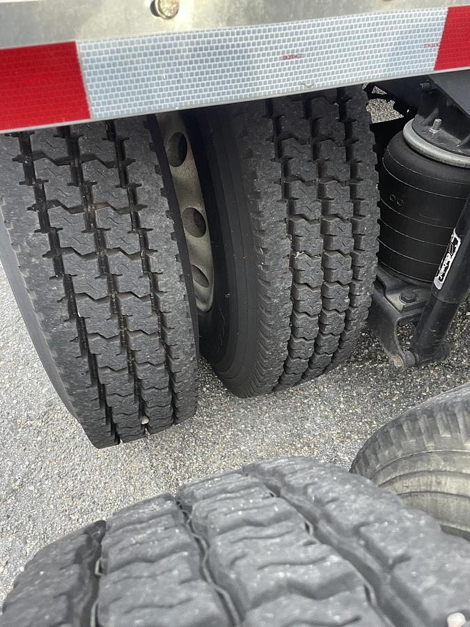 Used 2001 MACK CHU613