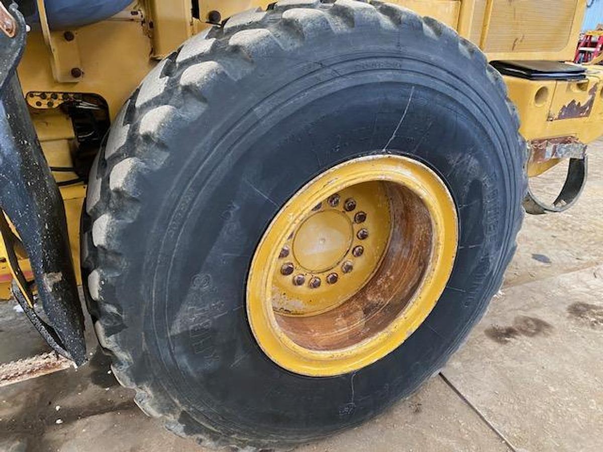 Used 2005 DEERE 544J