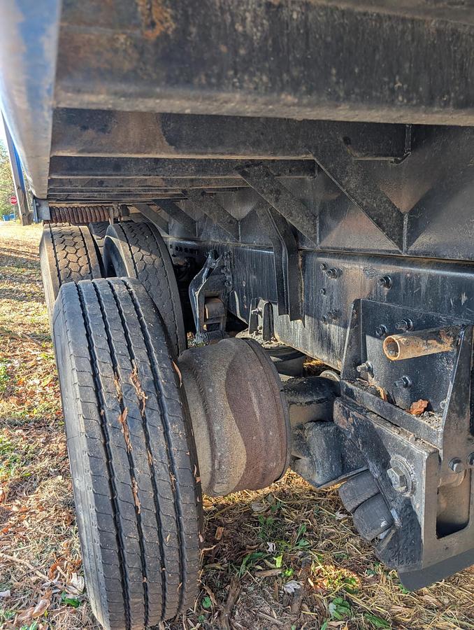 Used 1996 INTERNATIONAL 9400 Tri Axle