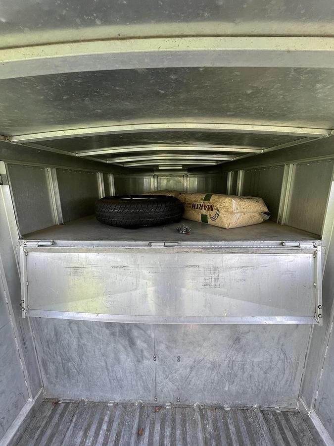 Used 2000 SOONER 27 foot 20x6.95 Ranch GN