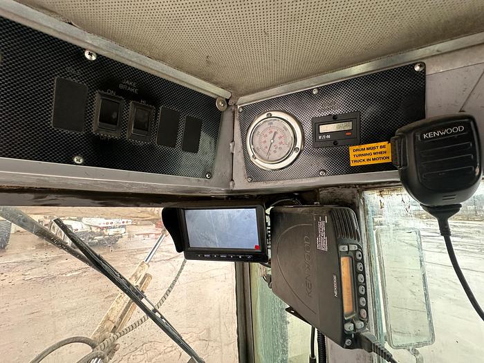 Used 2007 PHOENIX Front Discharge Mixer