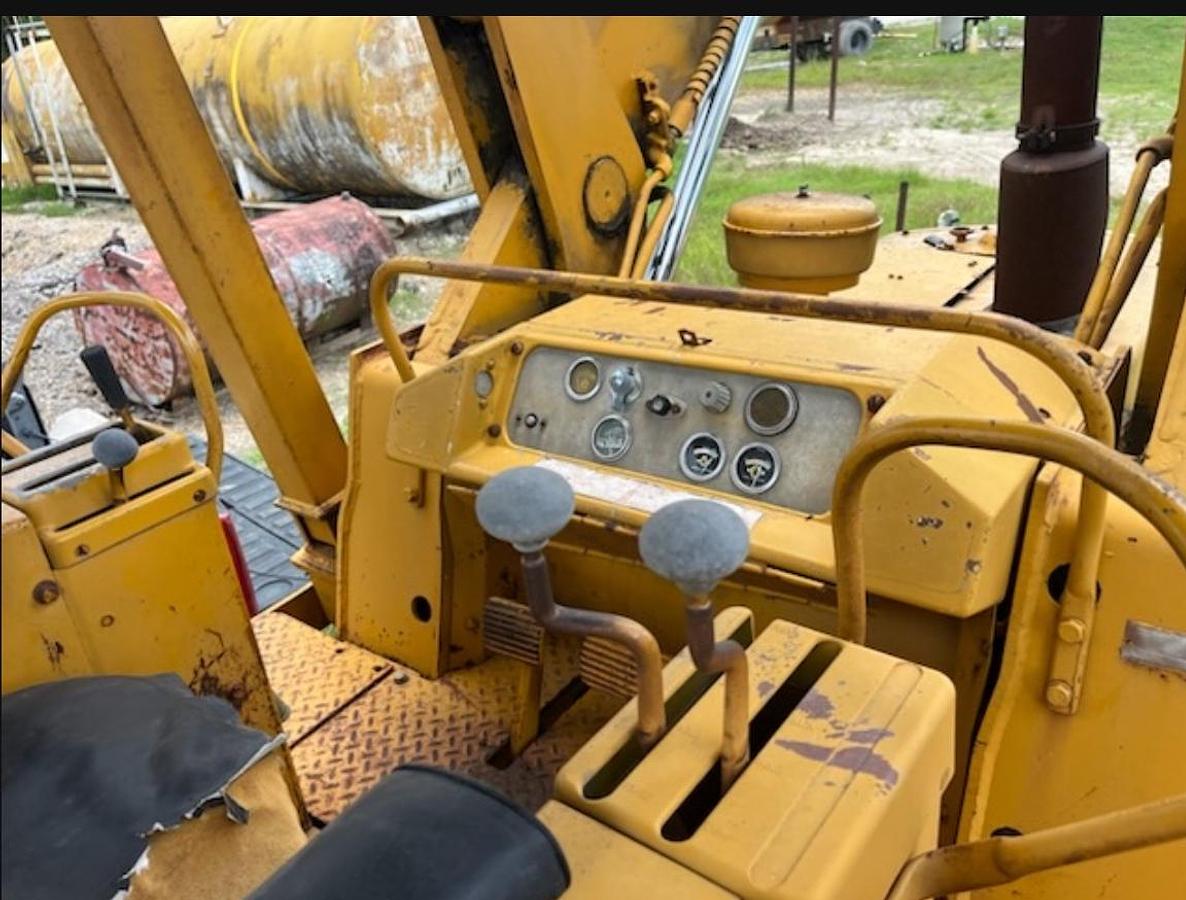 Used 1982 CATERPILLAR 955L