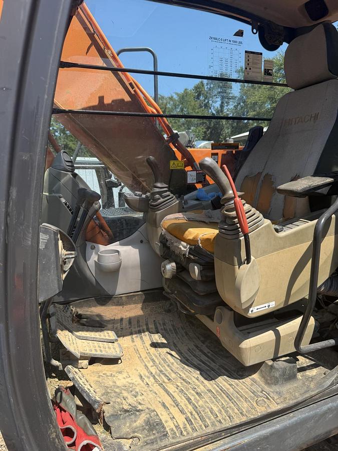 Used 2017 HITACHI ZX160LC-5N