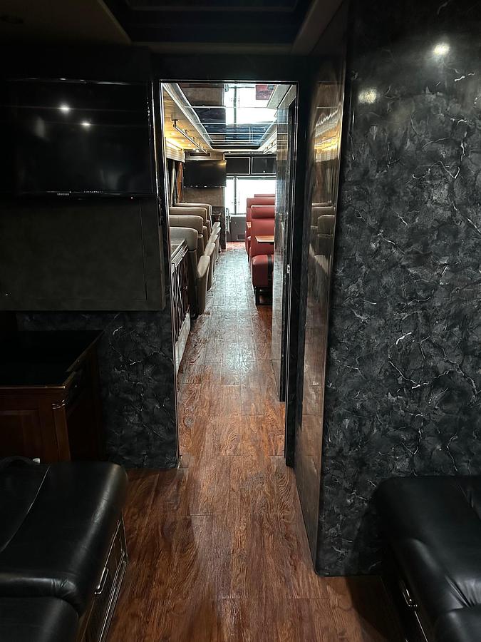 Used 1998 PREVOST XL 45' Executive Coach