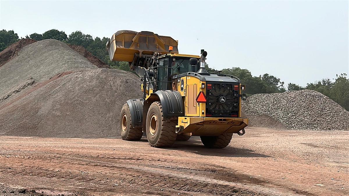 Used 2023 DEERE 744P