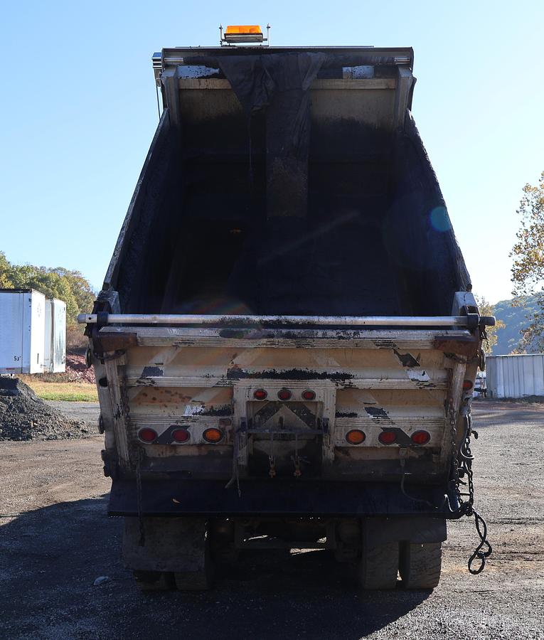 Used 1996 MACK RD690S