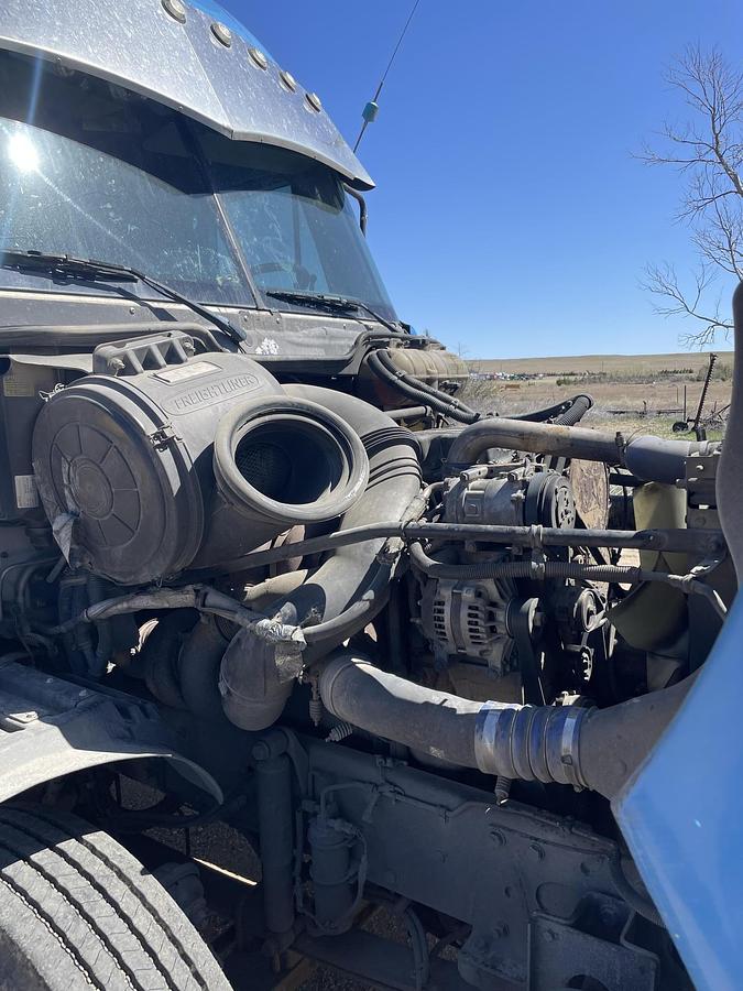 Used 2007 FREIGHTLINER Columbia