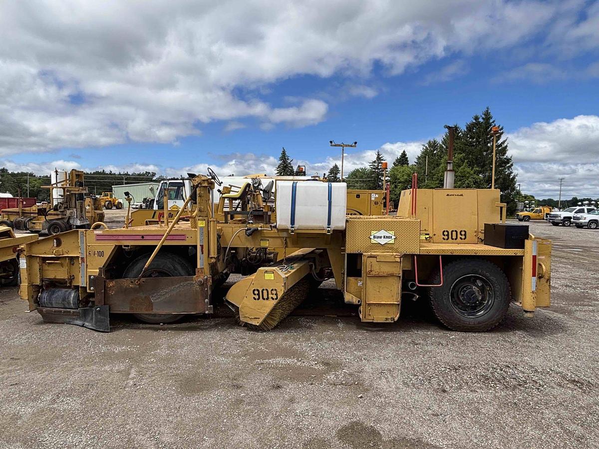Used 1984 BLAW-KNOX RW100