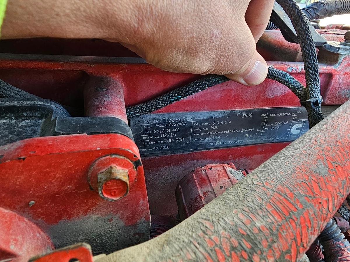 Used 2015 OSHKOSH S-2146 Front Discharge