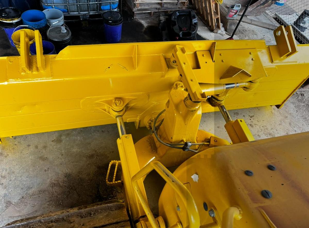 Used 2021 KOMATSU D61PX-24