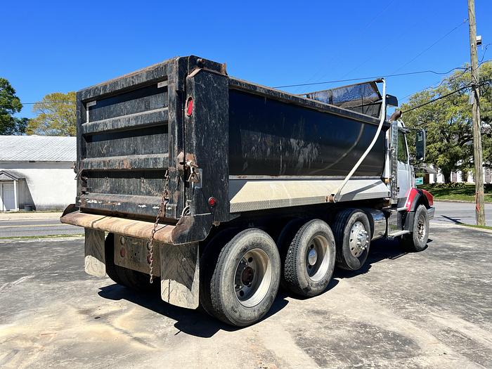 Used 2016 VOLVO VHD84B200