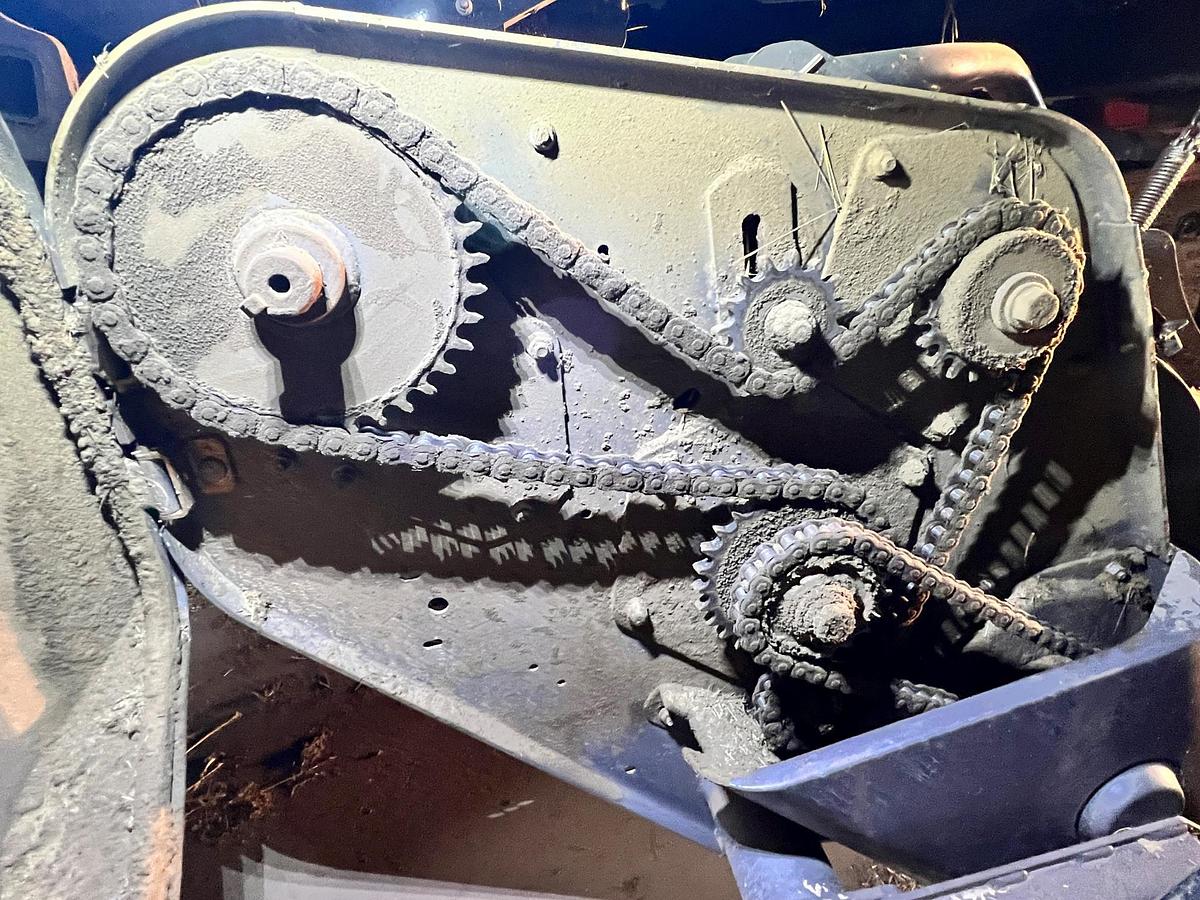 Used 2018 MASSEY FERGUSON 2270 Hesston