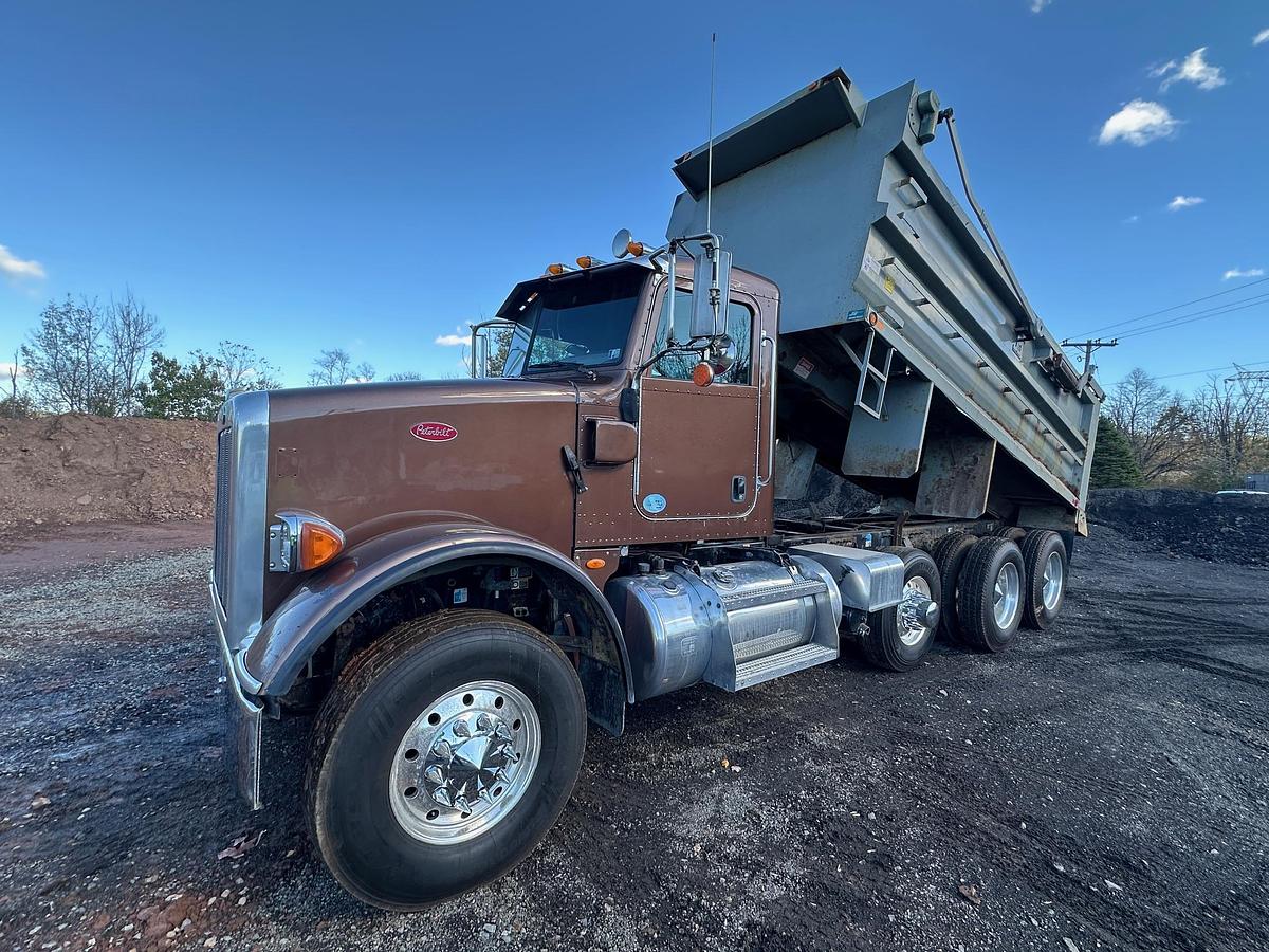 Used 2016 PETERBILT 365