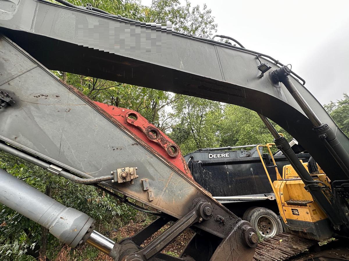 Used 2013 VOLVO ECR235DL