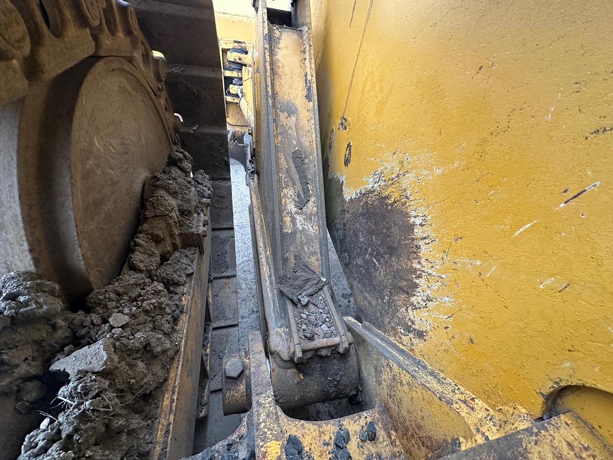 Used 2007 DEERE 650J LT