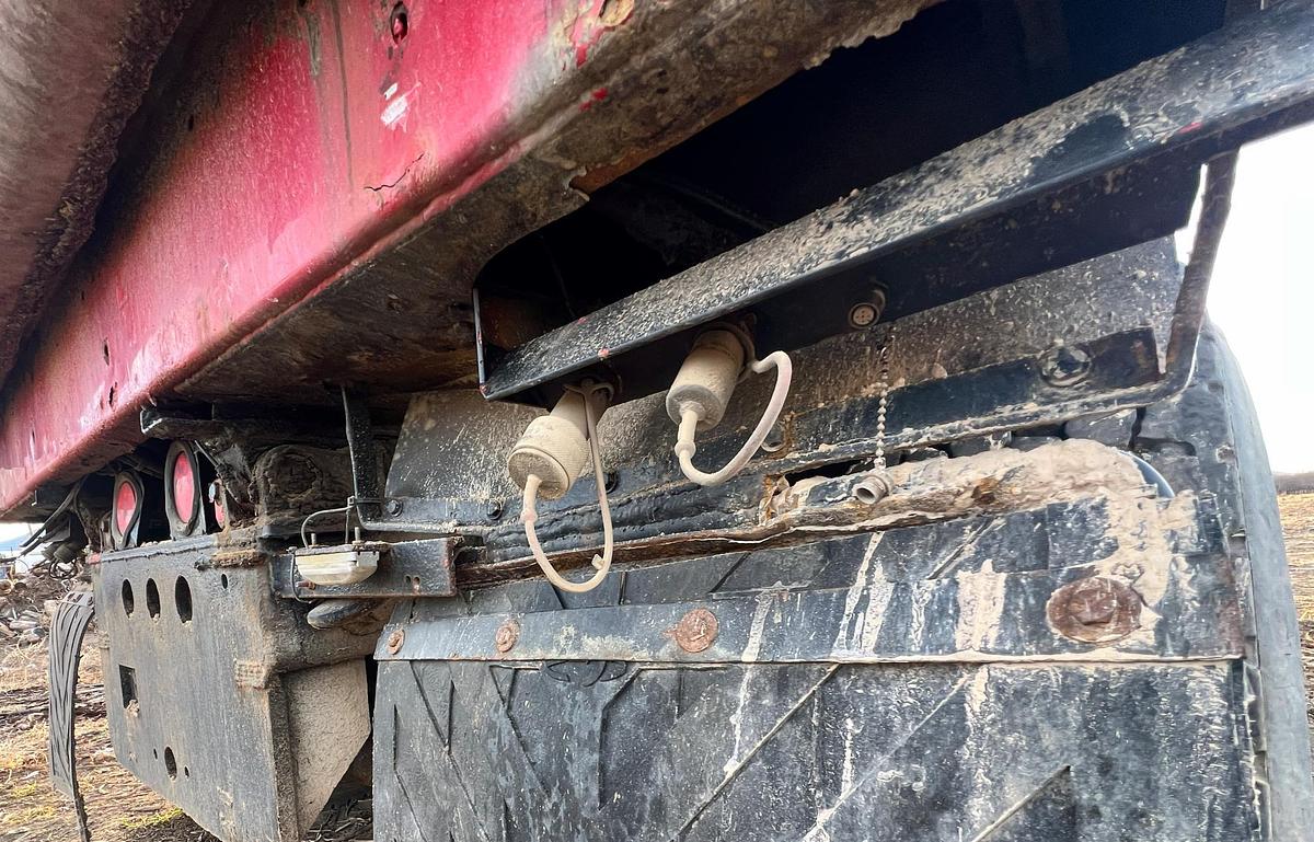 Used 2013 FREIGHTLINER 108SD Dump Truck