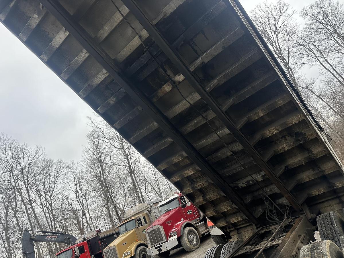 Used 2002 KENWORTH T800