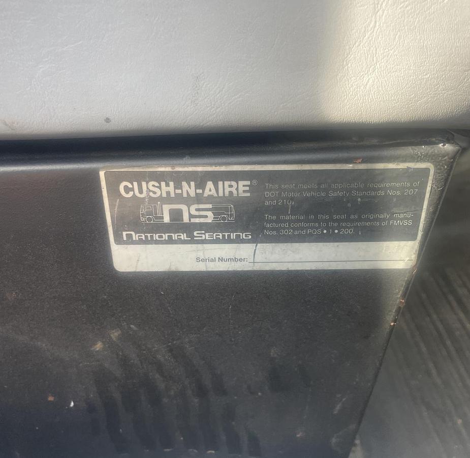 Used 2005 FREIGHTLINER FL70