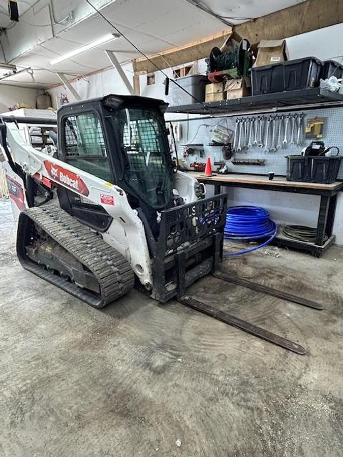 Used 2022 BOBCAT T76