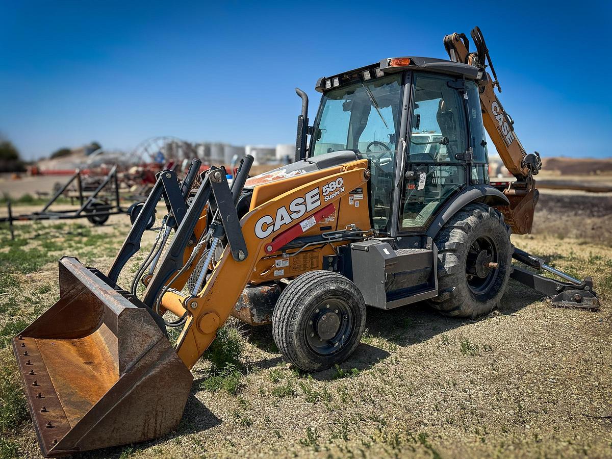 Used 2017 CASE 580 Super N