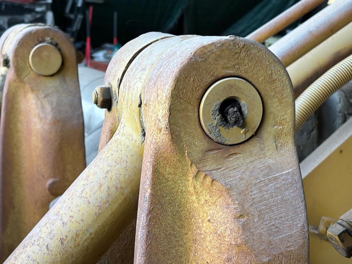 Used 1977 CATERPILLAR 980D