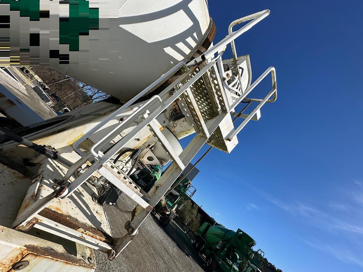 Used 2019 MACK GR64B