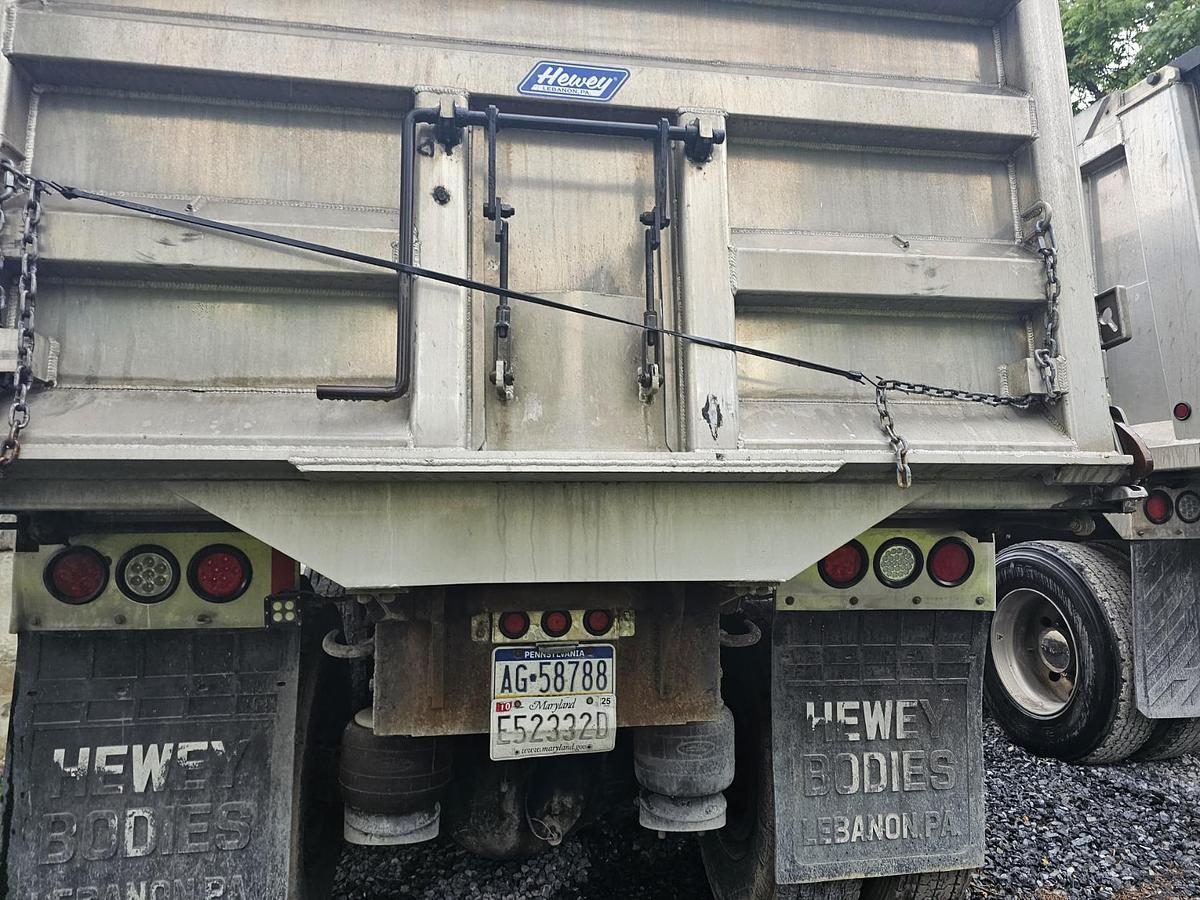 Used 2019 PETERBILT 365