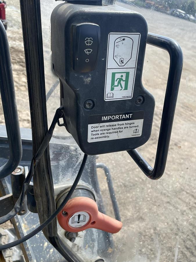 Used 2022 JOHN DEERE 333G