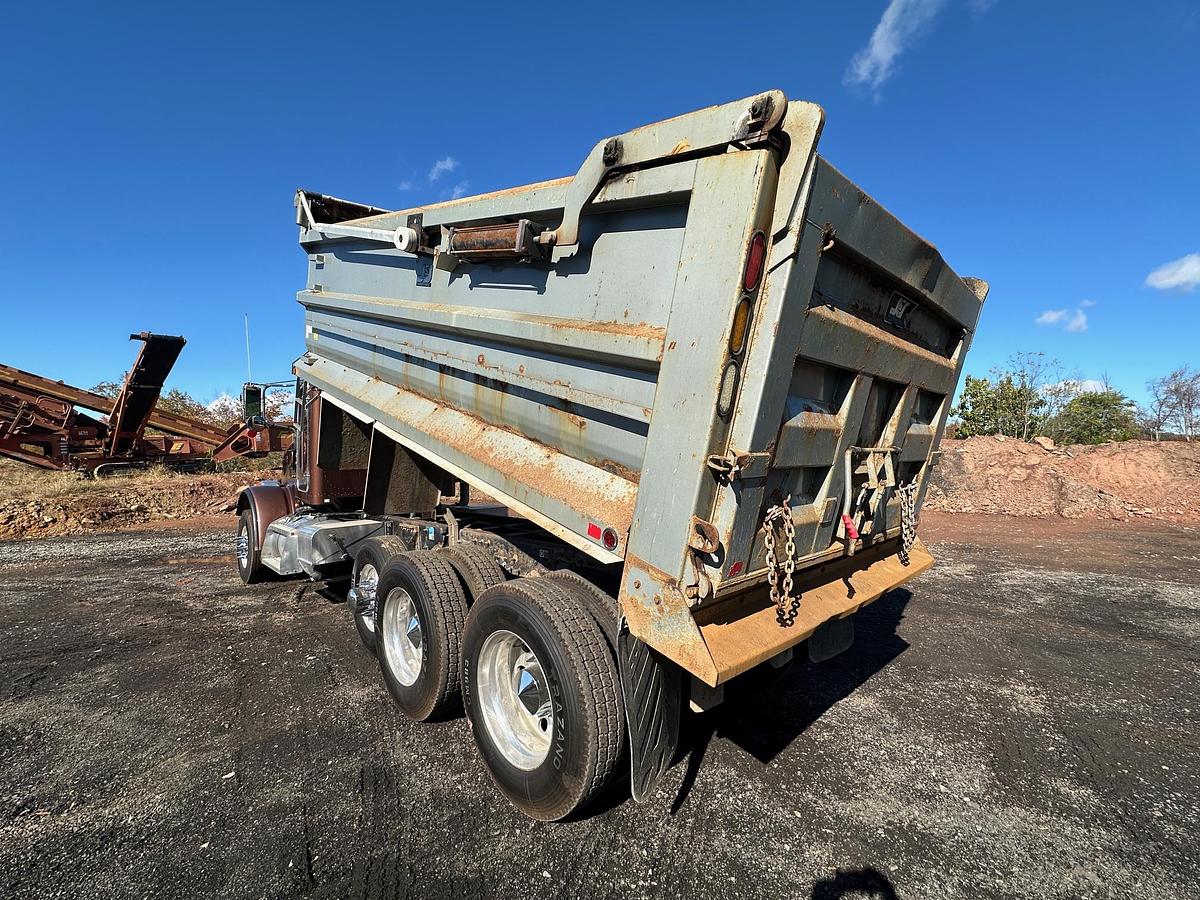 Used 2016 PETERBILT 365