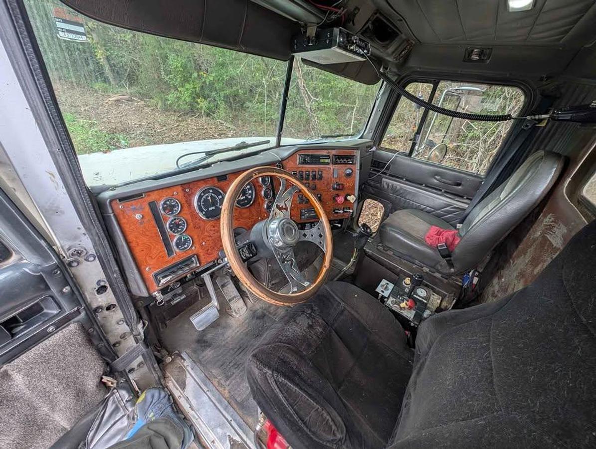 Used 1996 INTERNATIONAL 9400 Tri Axle